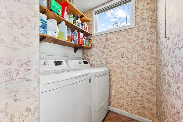 11 Searingtown Road, Searingtown, NY 11507