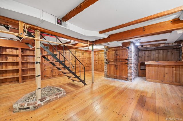 11 Searingtown Road, Searingtown, NY 11507