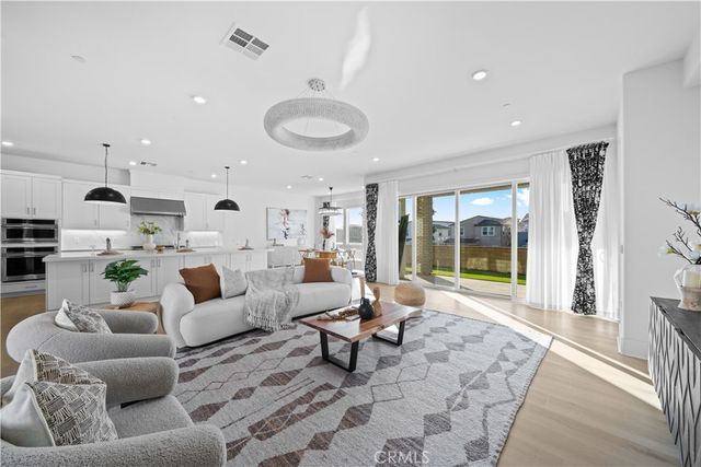 262 Sora, Irvine, CA 92618