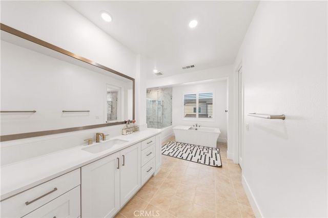 262 Sora, Irvine, CA 92618