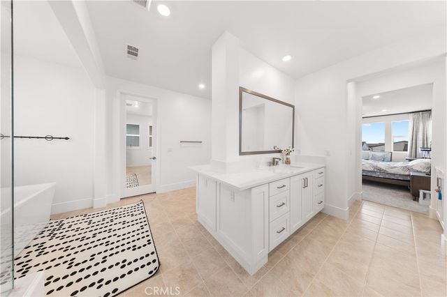 262 Sora, Irvine, CA 92618