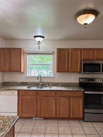 380 Woodhaven Drive, Walled Lake, MI 48390