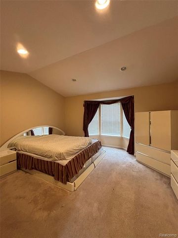 380 Woodhaven Drive, Walled Lake, MI 48390
