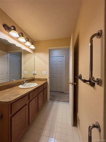 380 Woodhaven Drive, Walled Lake, MI 48390