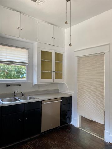709 E 11, Houston, TX 77008
