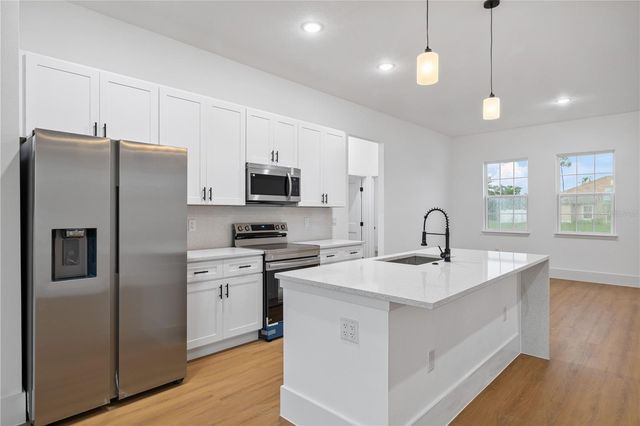 15041 SW 24TH CIRCLE, Ocala, FL 34473