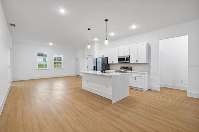 15041 SW 24TH CIRCLE, Ocala, FL 34473