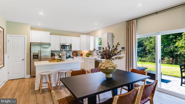 5401 NEWPORT CIR, White Plains, MD 20695