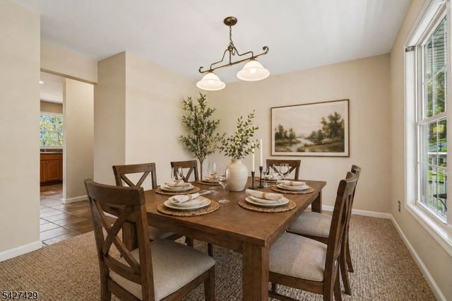 2 Log Rd, Jefferson Twp., NJ 07849