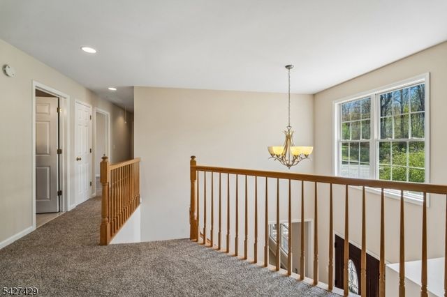 2 Log Rd, Jefferson Twp., NJ 07849