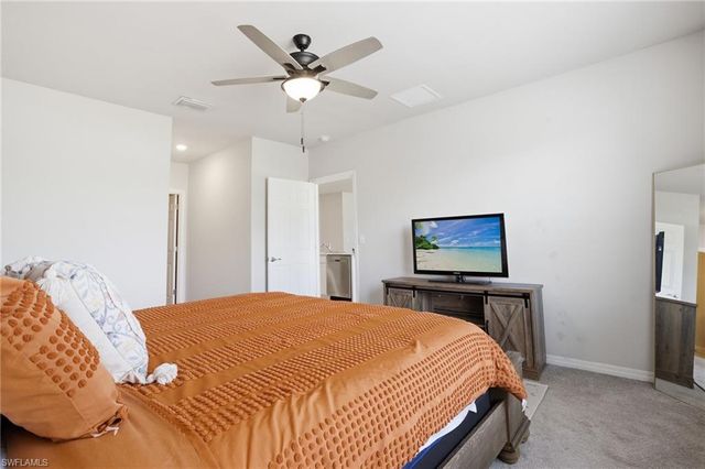 1917 SW 4th ST, Cape Coral, FL 33991