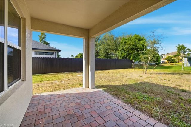 1917 SW 4th ST, Cape Coral, FL 33991