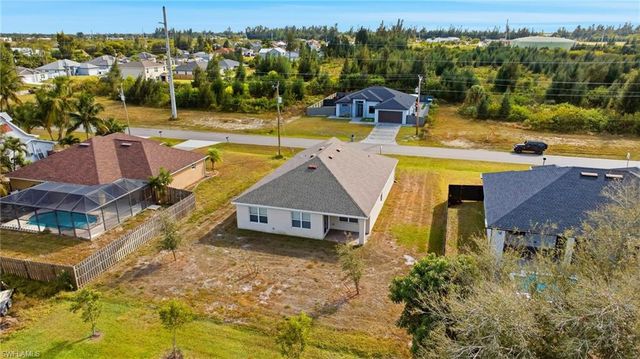 1917 SW 4th ST, Cape Coral, FL 33991