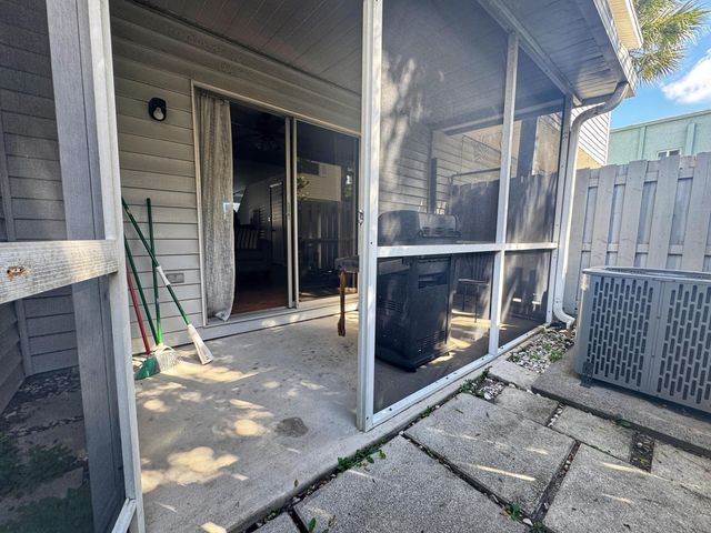 1845 NE 15th Avenue, Fort Lauderdale, FL 33305