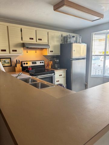 1845 NE 15th Avenue, Fort Lauderdale, FL 33305