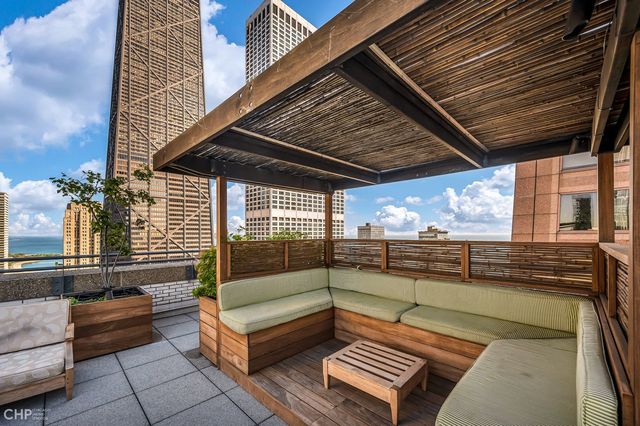 777 N Michigan Avenue 2500, Chicago, IL 60611