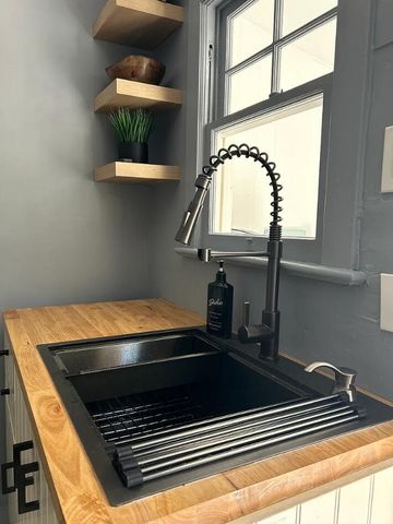 707 S 2nd Avenue S 2, Lake Worth Beach, FL 33460