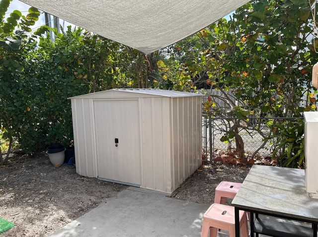 707 S 2nd Avenue S 2, Lake Worth Beach, FL 33460