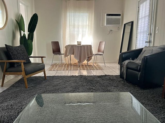 707 S 2nd Avenue S 2, Lake Worth Beach, FL 33460