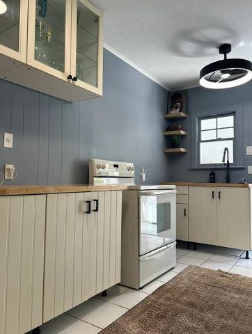 707 S 2nd Avenue S 2, Lake Worth Beach, FL 33460