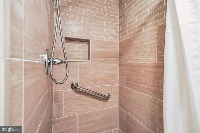 7013 STONE MILL PL, Alexandria, VA 22306