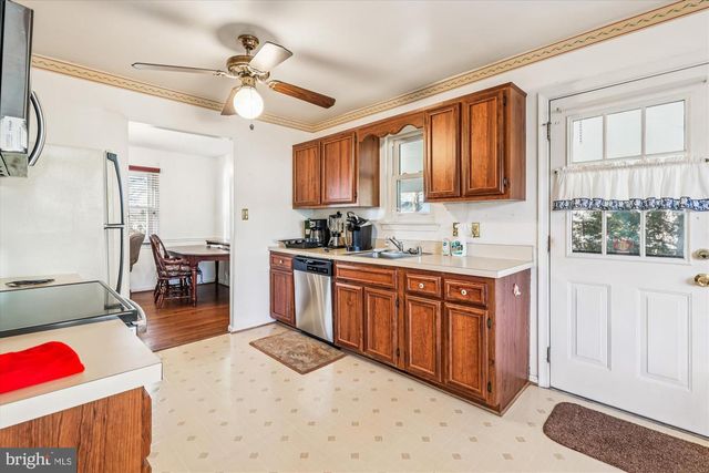 7013 STONE MILL PL, Alexandria, VA 22306