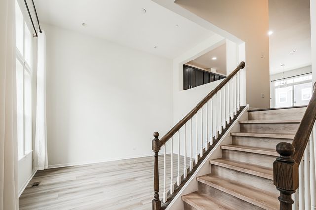 4446 Monroe Court 4446, Naperville, IL 60564
