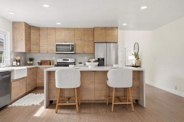 8775 Betelgeuse Way, San Diego, CA 92126