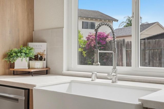 8775 Betelgeuse Way, San Diego, CA 92126
