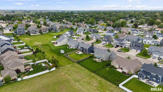 324 YORK Avenue, Morton, IL 61550