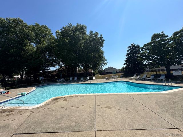 41150 Southwind Drive, Canton Charter Township, MI 48188