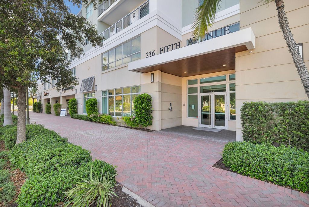 236 SE 5th Avenue 301, Delray Beach, FL 33483