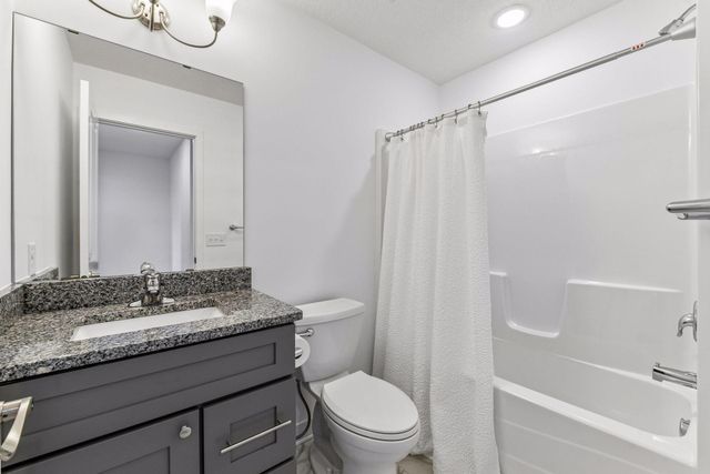3141 Clover Ridge Drive, Chaska, MN 55318