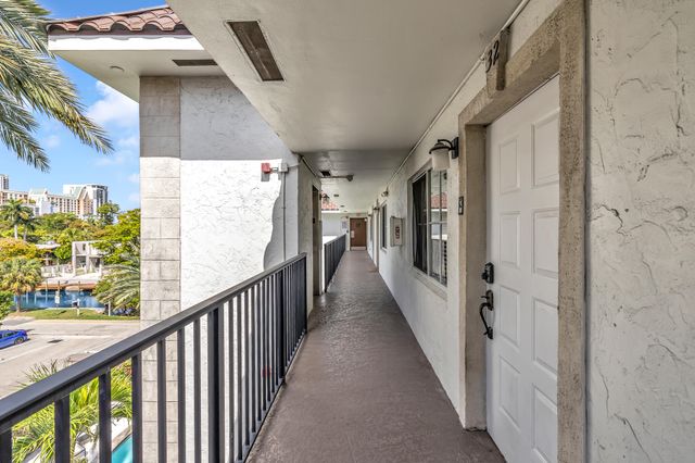 924 SE 2nd Street 32, Fort Lauderdale, FL 33301