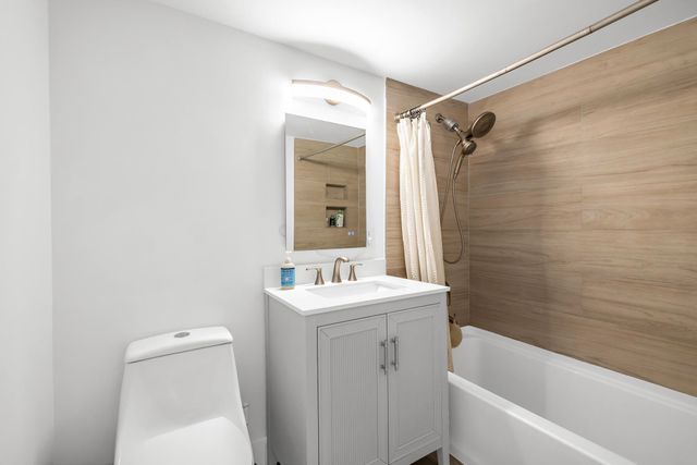 924 SE 2nd Street 32, Fort Lauderdale, FL 33301