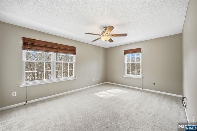 130 Raintree Lane, Mahwah, NJ 07430