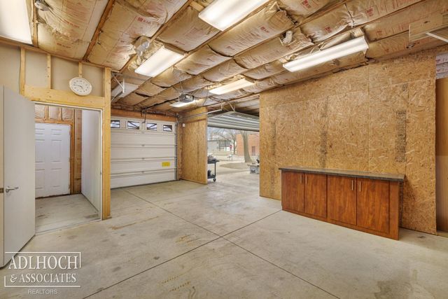 17526 E 10 Mile Road, Eastpointe, MI 48021