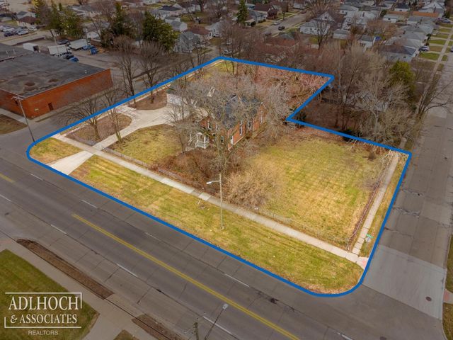 17526 E 10 Mile Road, Eastpointe, MI 48021