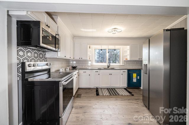 2088 Stamey Road, Hudson, NC 28638