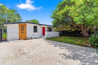 1745 NW 151st St, Miami Gardens, FL 33054