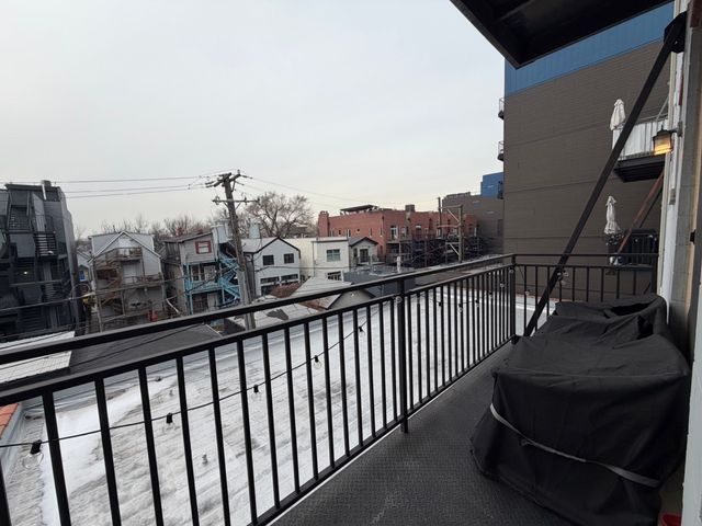 1730 N WESTERN Avenue 301, Chicago, IL 60647