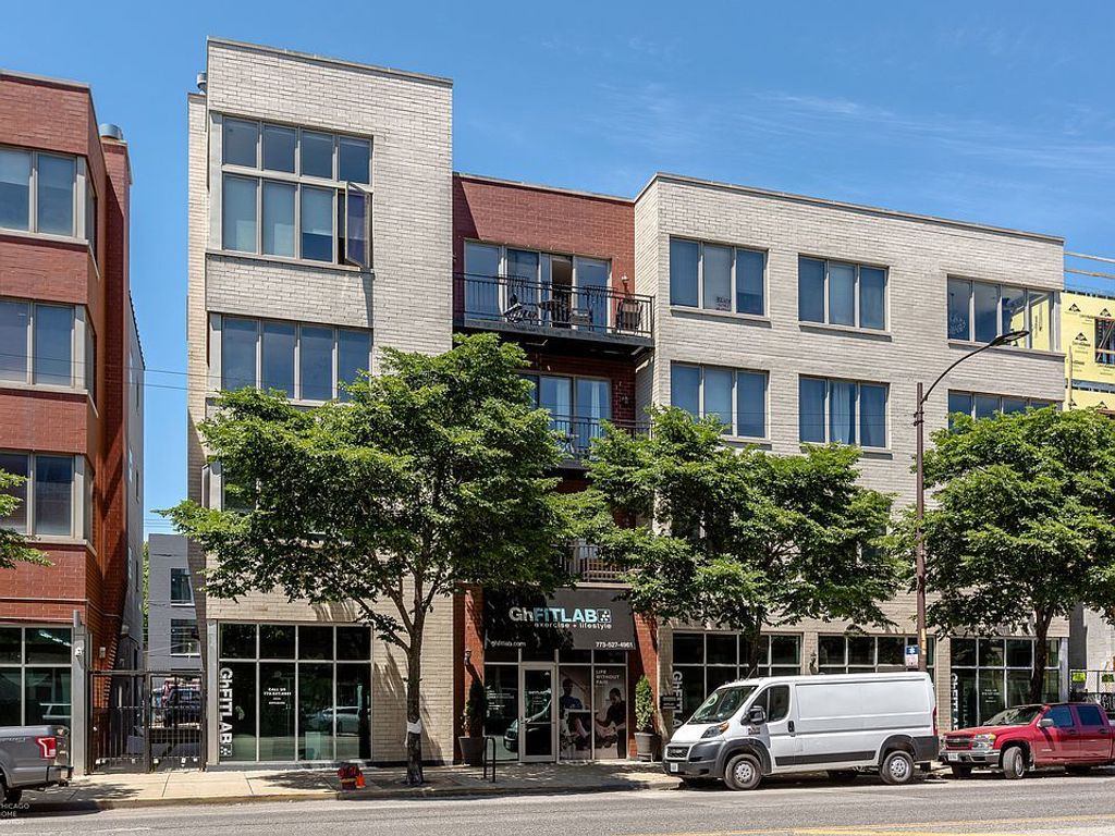 1730 N WESTERN Avenue 301, Chicago, IL 60647