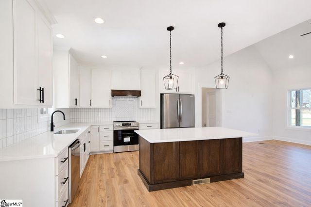 406 Edgewood Drive, Belton, SC 29627