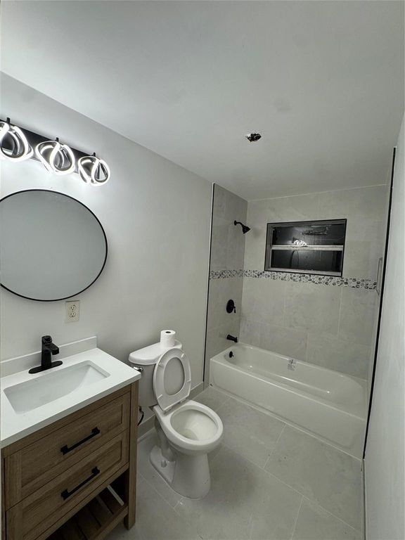 929 SW 10th Avenue, Delray Beach, FL 33444