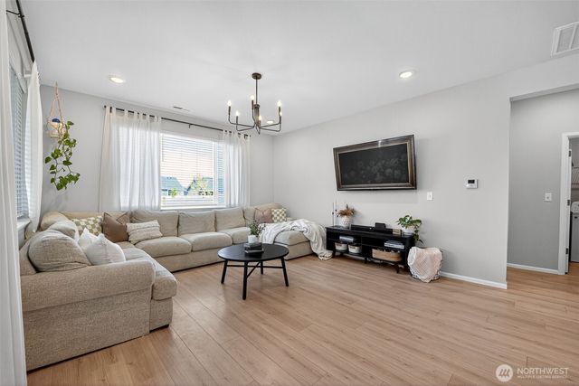 13519 197th St E, Graham, WA 98338