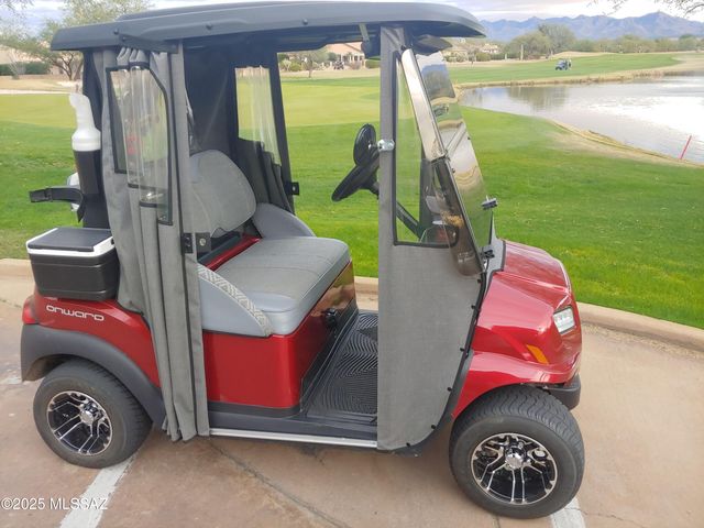 1762 E Sage Thrasher Drive, Green Valley, AZ 85614