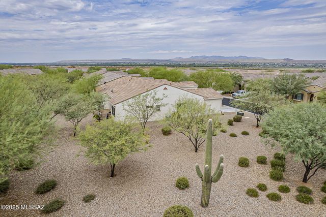 1762 E Sage Thrasher Drive, Green Valley, AZ 85614