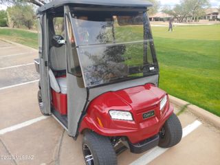 1762 E Sage Thrasher Drive, Green Valley, AZ 85614