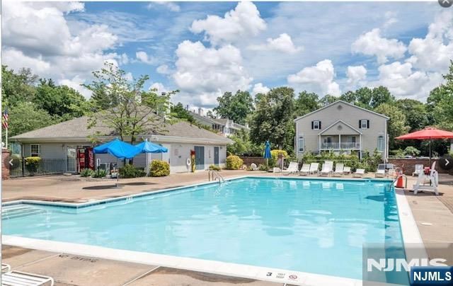 530 Holly Court, Mahwah, NJ 07430