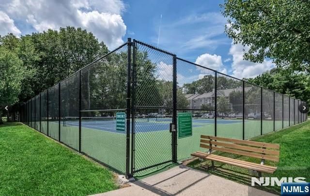 530 Holly Court, Mahwah, NJ 07430